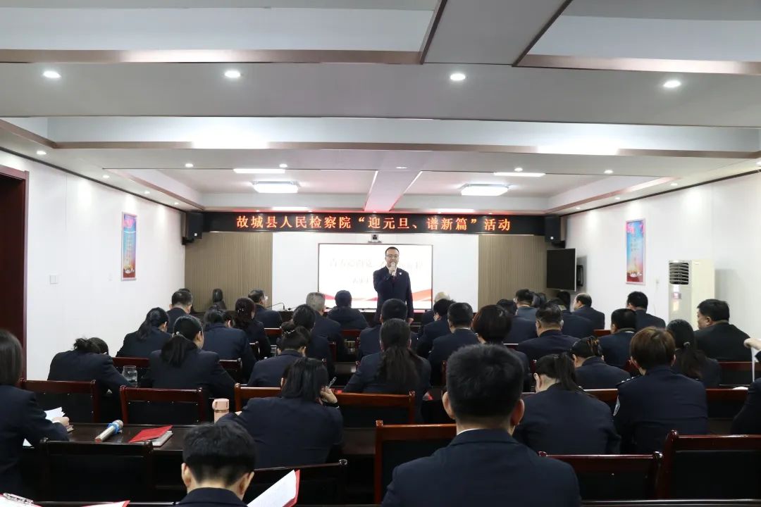 李.jpg